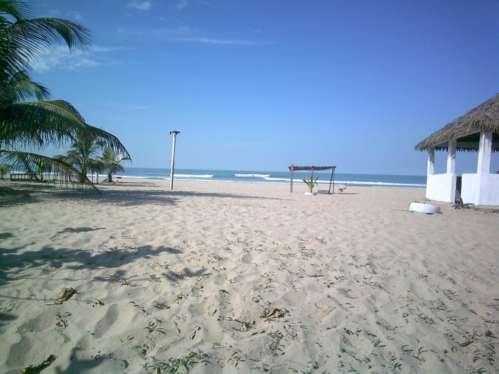 Mangrove Beach Sanyang Екстер'єр фото