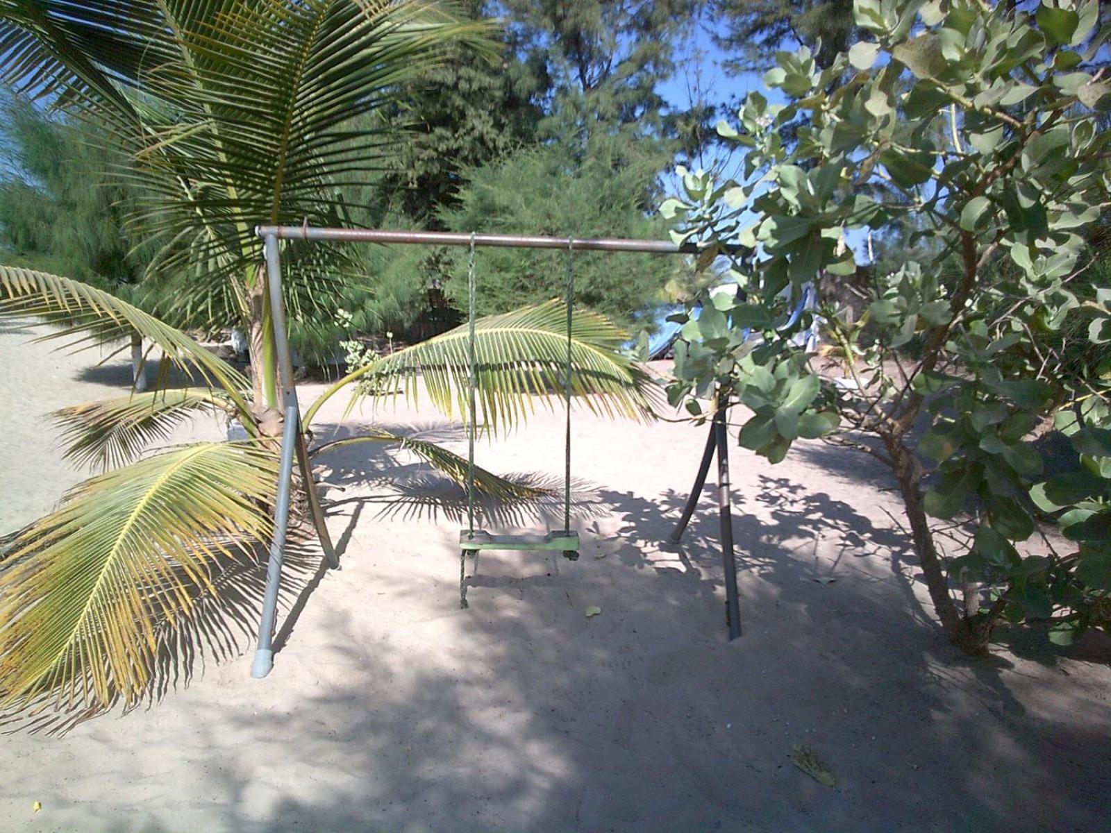 Mangrove Beach Sanyang Екстер'єр фото